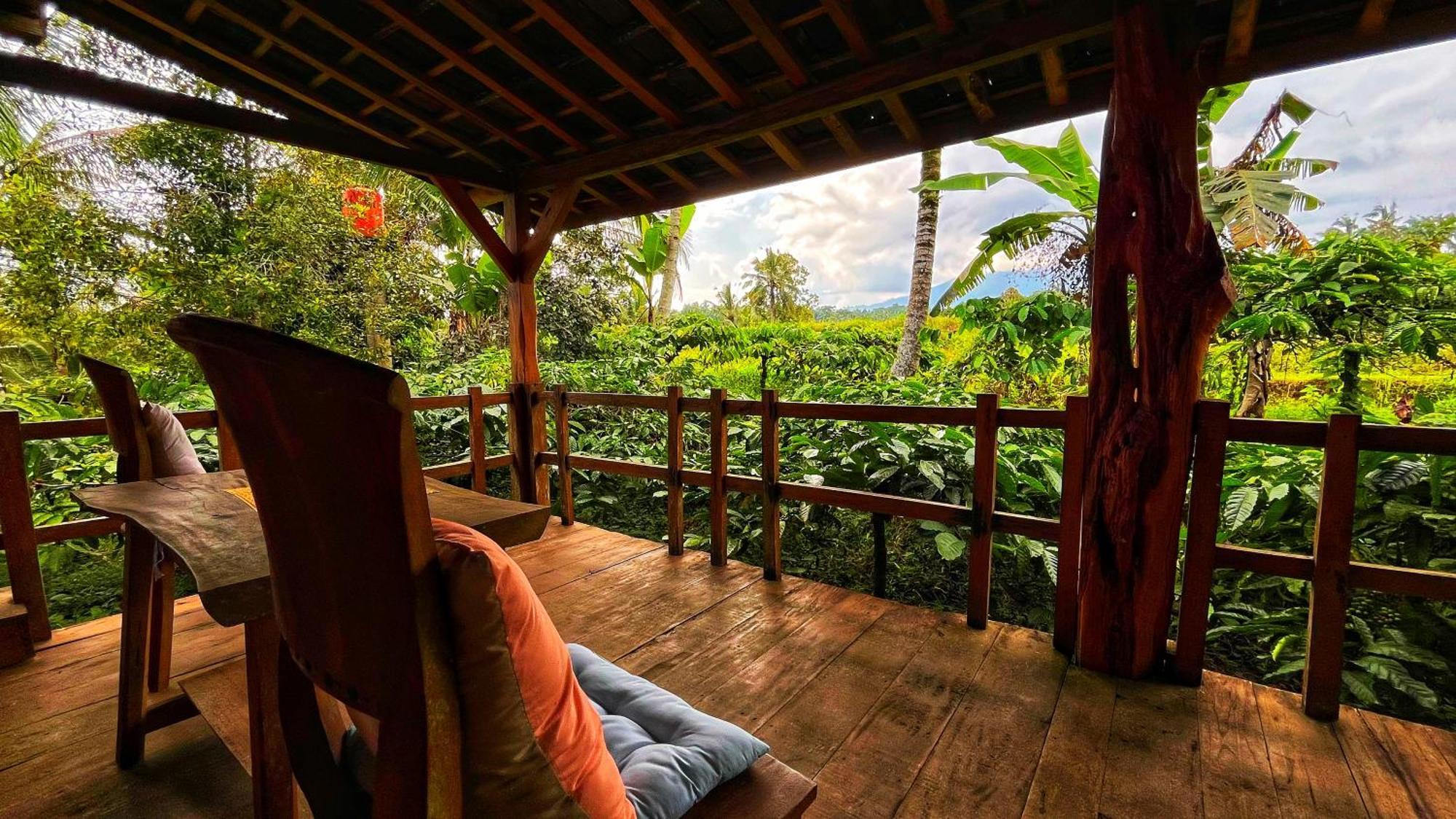 Villa Gempinis Coffee Shop And Blimbing (Bali)